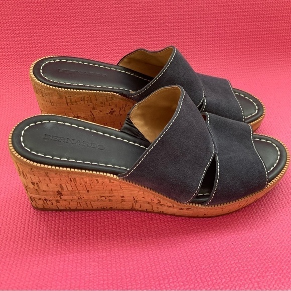 Bernardo Women's Kara Wedge Cork Sandal Size 10 Color Blue Suede - Picture 1 of 8